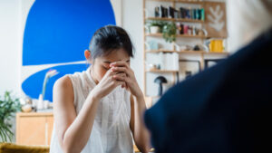外壁塗装で起こりうるトラブルには何がある？解決する相談先や一番多いトラブルもご紹介！